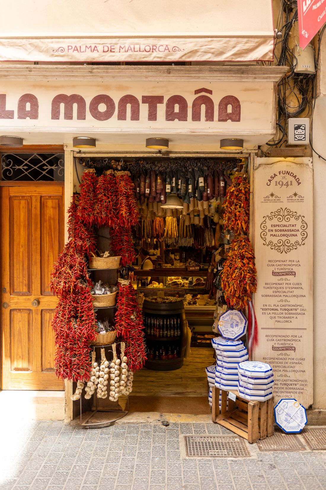 Een sfeervolle traditionele winkel in Spanje